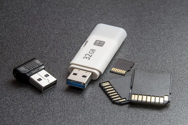 Szyfrowany pendrive, czyli jakie są nietypowe cechy charakterystyczne?